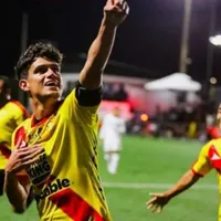 Yeltsin Tejeda defiende la convocatoria de jugadores de Herediano