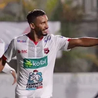 ¡Humo blanco! Cartaginés y Alajuelense logran acuerdo por Marcel Hernández