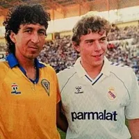 Histórico entrenador argentino se rinde ante los pies del Mágico: "Es de los sobresalientes en la historia del fútbol"