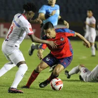 Liga Concacaf: Municipal y Olimpia empatan en un juego que estuvo al rojo vivo