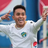 Oscar Santis no seguirá jugando en Comunicaciones