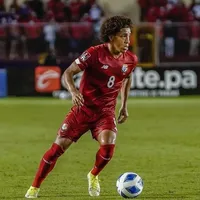 Desde España, Francia y México se pelean por Adalberto Carrasquillam