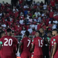 Los dos panameños que ya entrenan con sus clubes tras superar sus lesiones