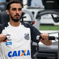 Bryan Ruiz tendría los días contados en Santos y con destino incluido