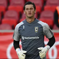 Nicholas Hagen recibe un fuerte golpe en Columbus Crew