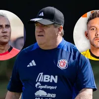 Miguel Herrera en la Sele. Keylor Navas y Leonel Moreira.