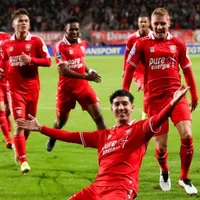 Manfred Ugalde presente en la victoria del Twente este miércoles