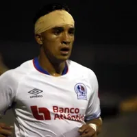 Michaell Chirinos se lesiona y enciende las alarmas en Olimpia