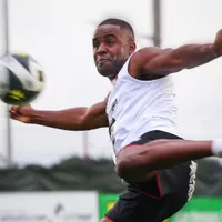 Joel Campbell celebró un título obtenido desde su casa. (Foto: Instagram)