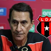 Alexandre Guimaraes como DT de Alajuelense.