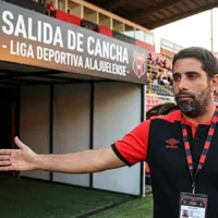 Desde Alajuelense lo mandarían al ascenso.