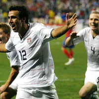 Jugador que dejó a Costa Rica fuera de Sudáfrica 2010 firmó con club de Honduras