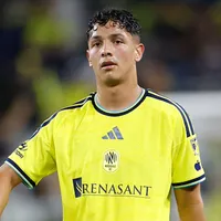 Se hizo viral en Costa Rica: el llamativo video de Warren Madrigal mientras sigue sin jugar en Nashville