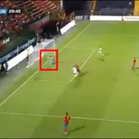 Sensacional atajada de Keylor Navas mantuvo a Costa Rica con vida ante Curazao