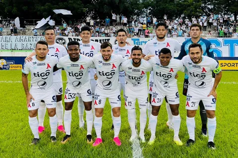Alianza vs. Fuerte San Francisco: a qué hora y dónde ver hoy el partido | Primera División de El Salvador 2023