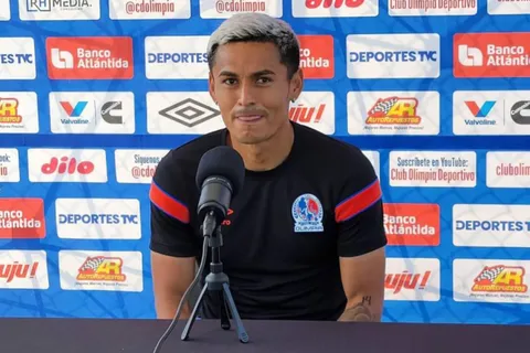 Andy Najar criticó a la Liga Nacional de Honduras tras lo sucedido en el Olimpia vs Lobos