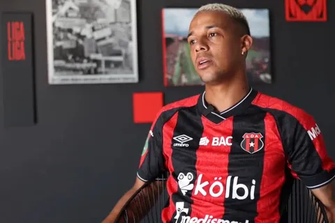 Jeison Lucumí habló en su presentación de Alajuelense.
