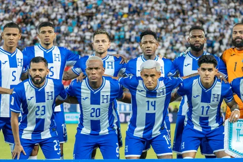 Deybi Flores impacta a toda Honduras con su decisión en el cierre del mercado ¿En qué club jugará?