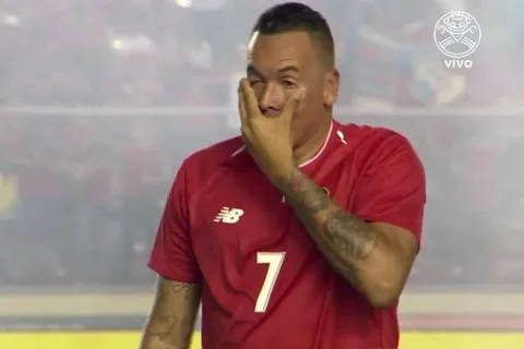 Jugador de Selección Panamá estalló contra hinchas por dar la espalda a ídolos que se fueron