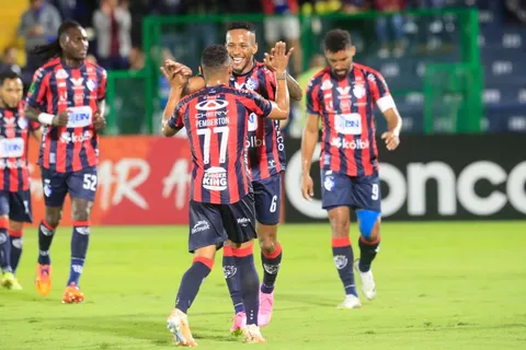 Cartaginés goleó a Jocoro y sueña con los cuartos de final de la Copa Centroamericana (VIDEO)