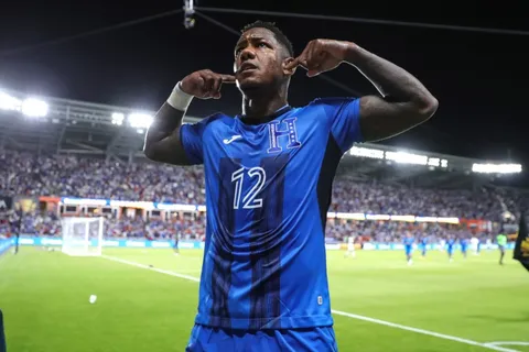Honduras vence a Panamá para avanzar a Cuartos de Final