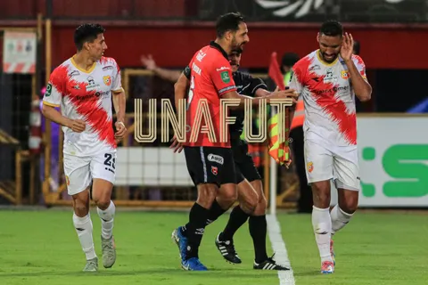 Unafut sanciona a Alajuelense y Jafet Soto.