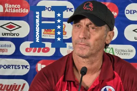 Pedro Troglio hace llamativa comparación entre la Selección de Honduras y Olimpia
