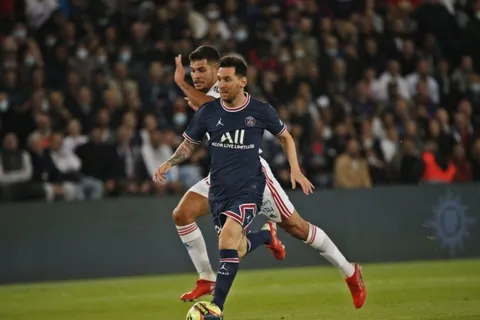 PSG derrotó al Lyon con Keylor Navas como suplente en la Ligue 1