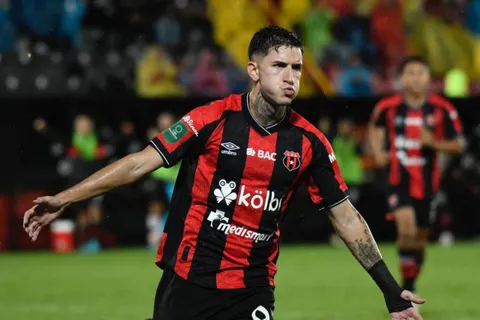 Se acerca a Brasil: Canhoto sorprende a Alajuelense en el momento más importante del año