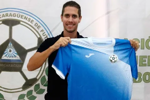 Fenifut presentó oficialmente a Juan Vita como nuevo entrenador de la Selección de Nicaragua