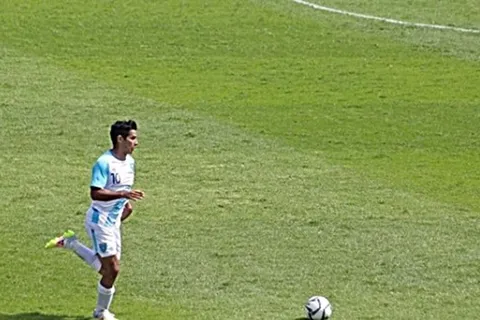 Aficionados guatemaltecos satisfechos con la actuación del Chucho López ante Honduras