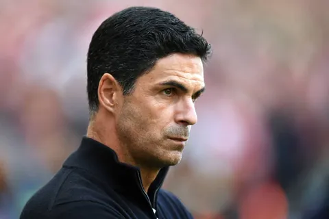 Mikel Arteta firma renovación con Arsenal hasta junio de 2030