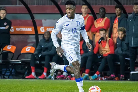 Romell Quioto seguirá jugando en el extranjero al firmar con un club de Arabia Saudita