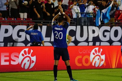 El enorme gesto de Gerardo Gordillo con la afición de Guatemala [VIDEO]