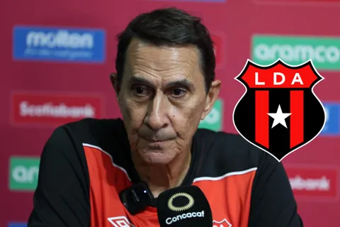 Alexandre Guimaraes preocupado por la salida de uno de sus preferidos.