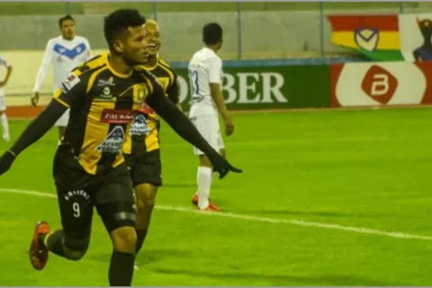 ¡En llamas! Blackburn le hace su sexto gol a un ex arquero de Boca Juniors