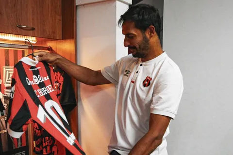 Respira Alajuelense: Celso Borges logró sacarse de encima un problema de años