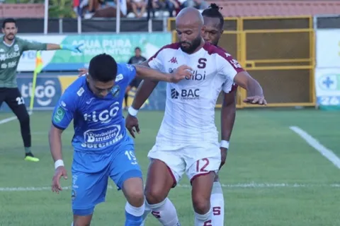 Saprissa alarga su racha sin ganar