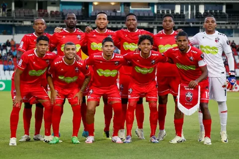 DT extranjero y campeón se acerca a San Francisco para reemplazar a Gary Stempel
