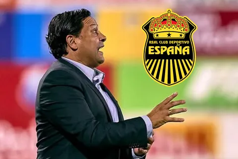 Exorbitante: este es el salario que Jeaustin Campos deja atrás al renunciar como DT de Real España
