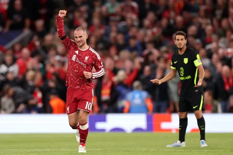 Liverpool remontó al Atlético de Madrid en Champions League con Mac Allister como figura