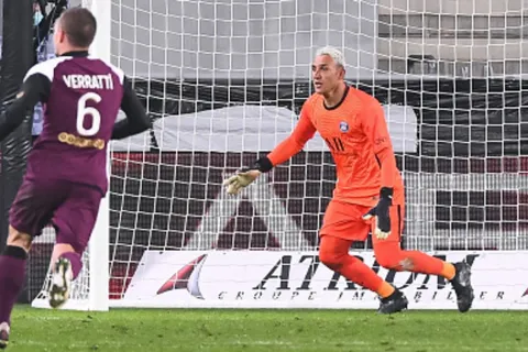 Jugador importante del PSG dio positivo de Covid-19