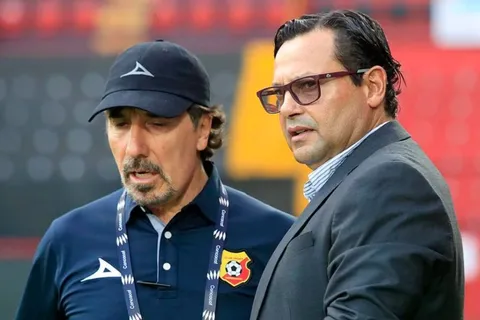 "Mientras otros están con rivales más accesibles": El dardo que lanzó Jeaustin Campos en la Copa Centroamericana