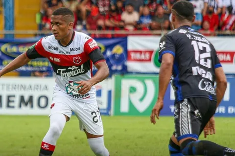 Alajuelense empata ante Grecia y deja puntos importantes en el camino