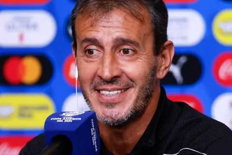 Fernando Batista tiene un duro reto.