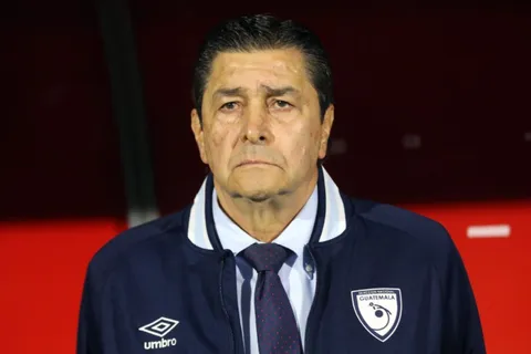 Luis Fernando Tena prepara el regreso de una de las grandes figuras a la Selección de Guatemala: "Se dio cuenta"