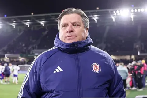 Vuelve desde Europa: se confirma el regreso a La Sele que el Piojo Herrera mantenía oculto en Costa Rica