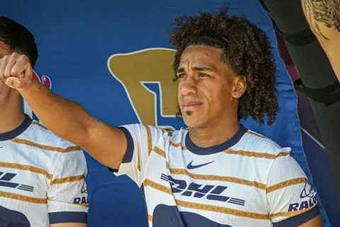 Enojo y escándalo: Adalberto Carrasquilla genera una escena impensada en Pumas