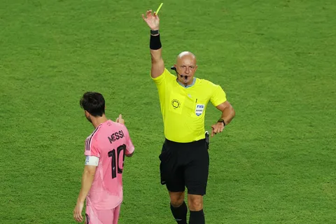 ¿Quién es el árbitro de Argentina vs. Argelia en el Mundial 2026? Perfil y antecedentes de Szymon Marciniak