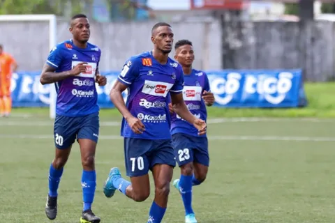 Deportivo Árabe Unido buscará mantenerse líder en la Conferencia Este